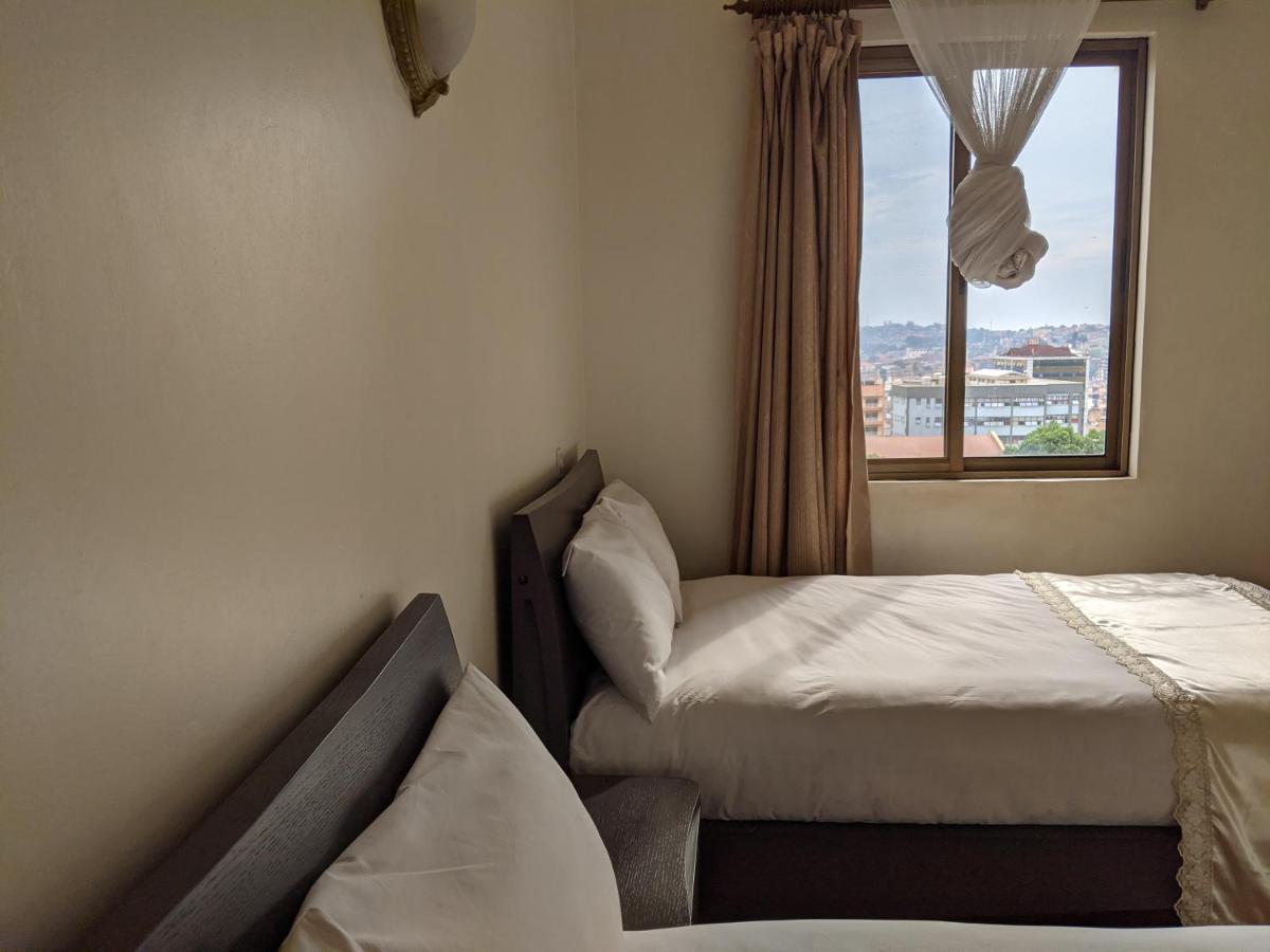 Prestige Hotel Suites Kampala Exteriör bild